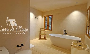 Casa en   venta a pie de playa Acapulco Diamante