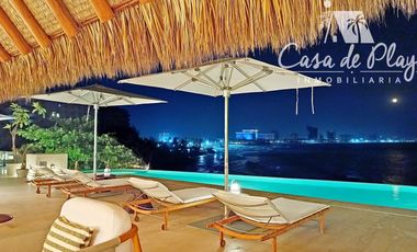 Casa en   venta a pie de playa Acapulco Diamante