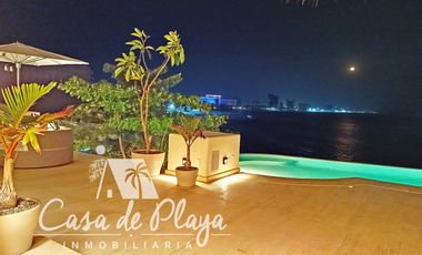 Casa en   venta a pie de playa Acapulco Diamante