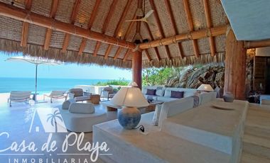 Casa en   venta a pie de playa Acapulco Diamante