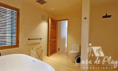 Casa en   venta a pie de playa Acapulco Diamante