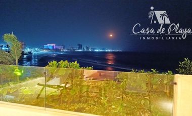 Casa en   venta a pie de playa Acapulco Diamante
