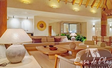 Casa en   venta a pie de playa Acapulco Diamante