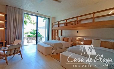 Casa en   venta a pie de playa Acapulco Diamante
