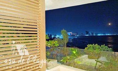 Casa en   venta a pie de playa Acapulco Diamante