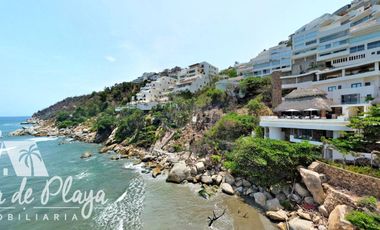 Casa en   venta a pie de playa Acapulco Diamante
