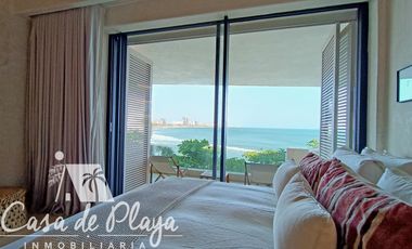 Casa en   venta a pie de playa Acapulco Diamante