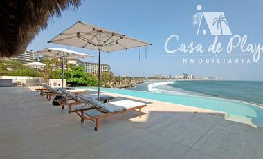 Casa en   venta a pie de playa Acapulco Diamante