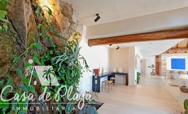 Casa en   venta a pie de playa Acapulco Diamante