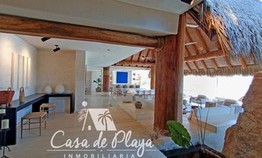 Casa en   venta a pie de playa Acapulco Diamante