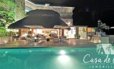 Casa en   venta a pie de playa Acapulco Diamante