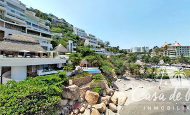 Casa en   venta a pie de playa Acapulco Diamante