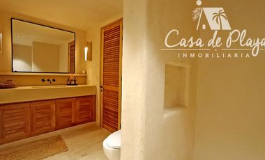 Casa en   venta a pie de playa Acapulco Diamante