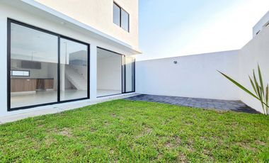 CASA EN VENTA EN FRACC. LOMAS DE LA RIOJA, RIVIERA VERACRUZANA, ALVARADO, VERACRUZ