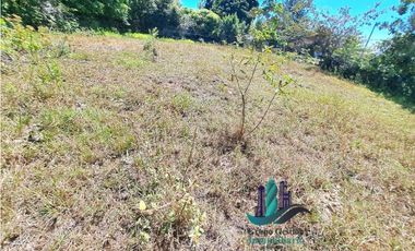 VENDO LOTE DE 600M2 VIA PRINCIPAL ALTO BOQUETE