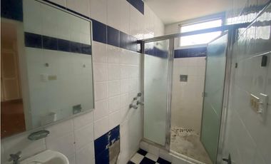 OBARRIO / LOCAL CASA COMERCIAL CON JARDIN / 600M2 / VIA PRINCIPAL