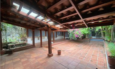 OBARRIO / LOCAL CASA COMERCIAL CON JARDIN / 600M2 / VIA PRINCIPAL