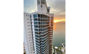 Grand Tower | Apartamento en alquiler con vista al mar
