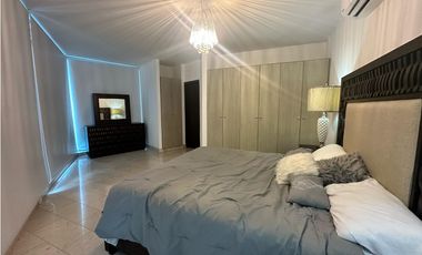 Grand Tower | Apartamento en alquiler con vista al mar