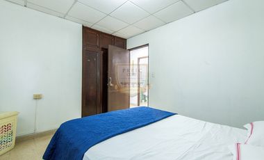 Casa venta con patio en 12 de Octubre Hato Pintado