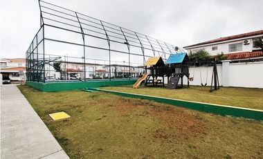 Se Vende o Alquila Casa en Versalles Costa Verde-La Chorrera (DR)