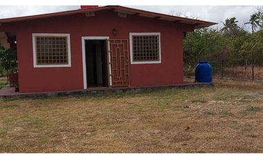 ALQUILA ACOGEDORA CASA  EN AGUAS BLANCAS PENONOMÉ CON OPCIÓN A COMPRA