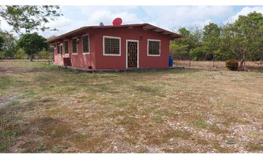 ALQUILA ACOGEDORA CASA  EN AGUAS BLANCAS PENONOMÉ CON OPCIÓN A COMPRA