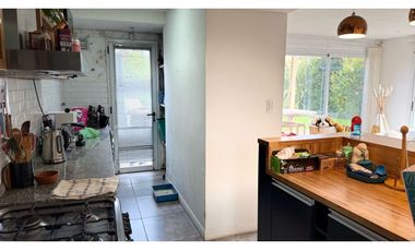 VENTA CASA CON PARQUE QUINCHO Y POSIBILDAD DE AMPLIAR