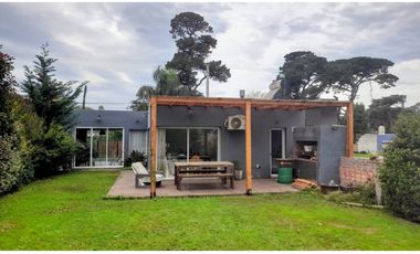 Casa 3 ambientes — Zona Los Acantilados