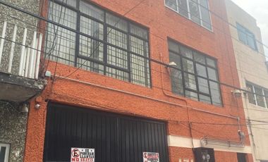 Edificio con Bodega en Venta en Azcapotzalco.