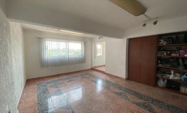 Edificio con Bodega en Venta en Azcapotzalco.