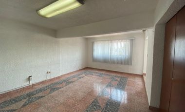 Edificio con Bodega en Venta en Azcapotzalco.