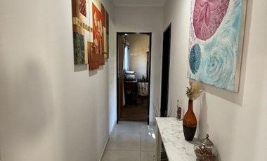 Casa en venta de 2 dormitorios c/ cochera en Villa Elisa
