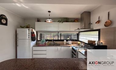 Casa en venta de 2 dormitorios c/ cochera en Villa Elisa
