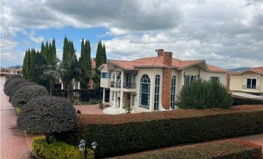 CAJICA - GUARIGUA, 1049 ter M2, 455 M2 const