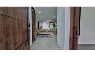 SE VENDE CASA NUEVA A PUERTA CERRADA DE 3 PISOS VILLA MARIA II YOPAL