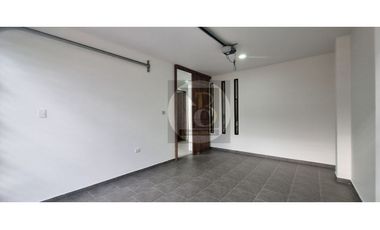 SE VENDE CASA NUEVA A PUERTA CERRADA DE 3 PISOS VILLA MARIA II YOPAL