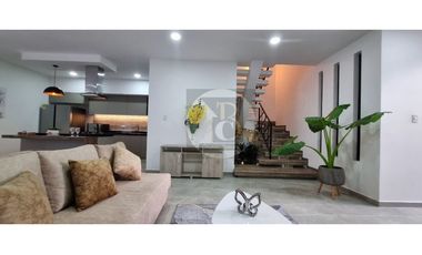 SE VENDE CASA NUEVA A PUERTA CERRADA DE 3 PISOS VILLA MARIA II YOPAL