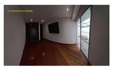 Casa Remodelada con terraza para Arriendo en Santa Paula