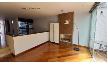 Casa Remodelada con terraza para Arriendo en Santa Paula