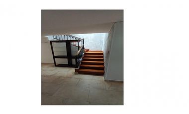 Casa Remodelada con terraza para Arriendo en Santa Paula
