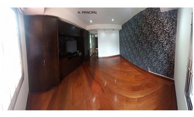 Casa Remodelada con terraza para Arriendo en Santa Paula
