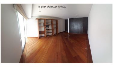 Casa Remodelada con terraza para Arriendo en Santa Paula