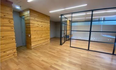 Oficina 78m2 en CC Milla de Oro para arriendo