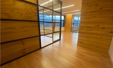 Oficina 78m2 en CC Milla de Oro para arriendo