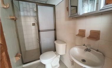 SE ARRIENDA CASA, EN ENVIGADO BARRIO MESA