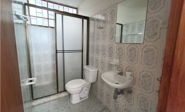 SE ARRIENDA CASA, EN ENVIGADO BARRIO MESA