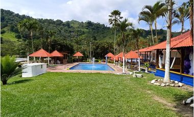 VENTA EXCLUSIVA FINCA TURISTICA VIA ALCALA