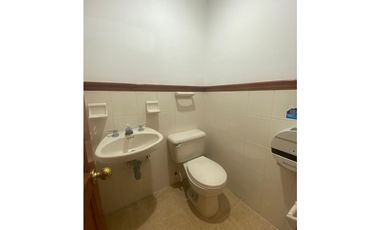 SE VENDE OFICINA EN EL EDIFICIO DIARIO DEL OTUN