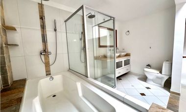 Vendo duplex en Sabaneta